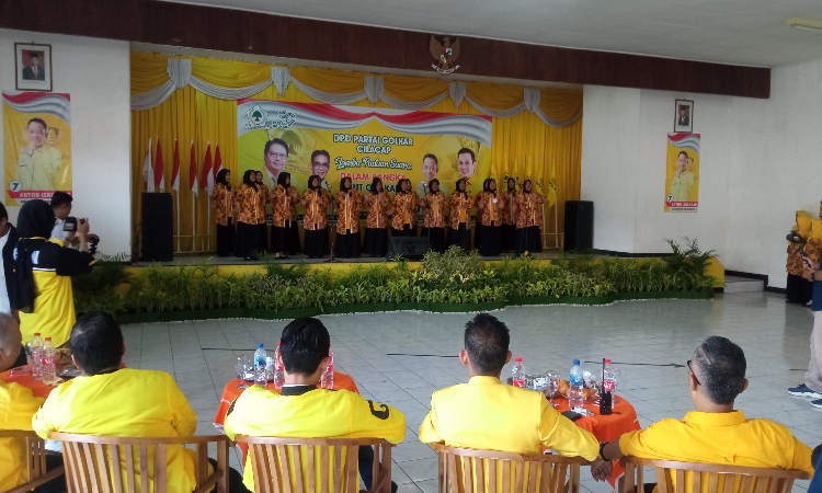 Ratusan Simpatisan Golkar Cilacap Meriahkan Lomba Paduan Suara Menyambut HUT ke-59