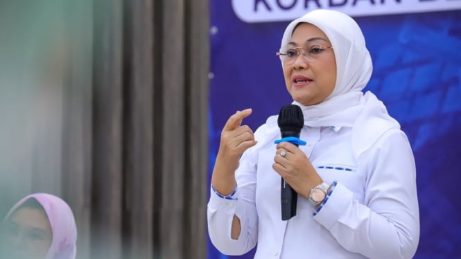 Menaker Ida Fauziyah Menyatakan Bahwa Pembahasan Kenaikan UMP 2024 Akan Selesai pada 31 Oktober