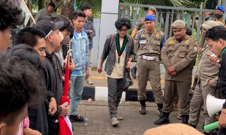 Pemkot Tangsel Didemo Puluhan Massa HMI karena Kinerja Dinilai Buruk, Berikut Tujuh Tuntutannya