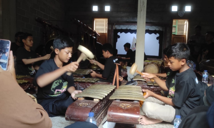 Bersiap Tampil Bersama, Belasan Dalang Cilik di Blora Akan Membawakan Lakon Semar Bangun Klampis Ireng