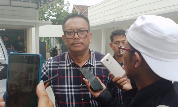 Anggota Komisi IX DPR RI di Blora Hadiri Acara Makan yang Tercemar Belatung