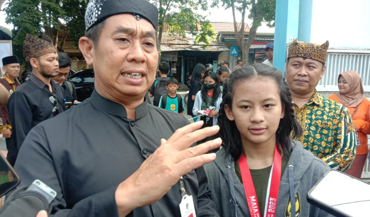 Atlet Karate Asal Banyuwangi Memenangkan Gelar Juara Dunia dan Mendapat Golden Tiket dari Dispendik