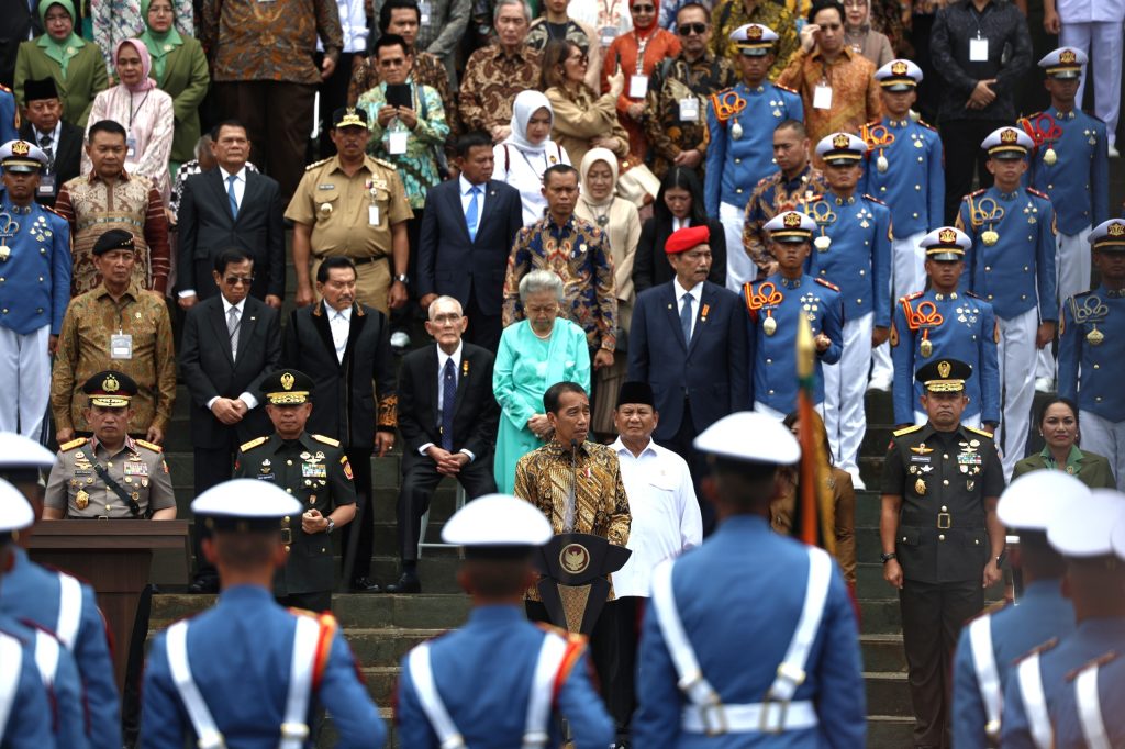 Tokoh Senior TNI dan Selebriti Bersemi Bersama Jokowi dan Prabowo di Acara Pembukaan Graha Utama Akmil Magelang