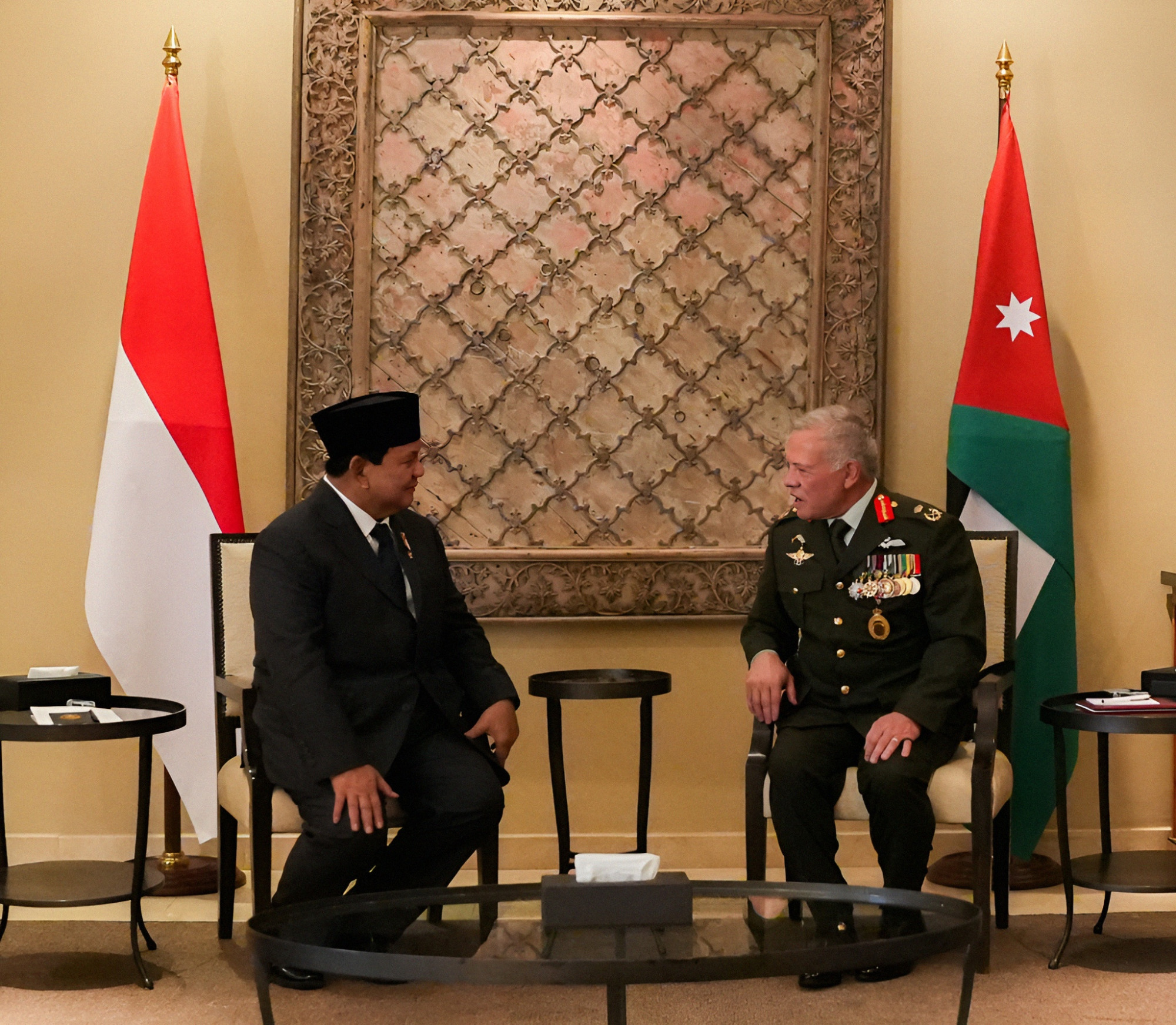 Prabowo Subianto meets King Abdullah II, conveyed greetings from Jokowi and receives congratulations