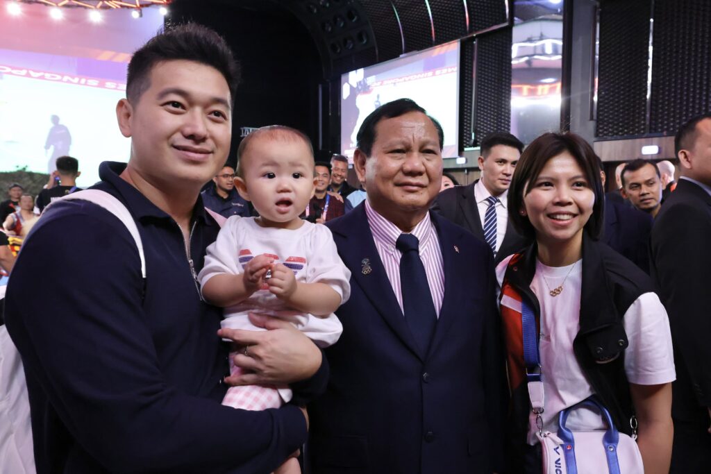 Ketika Prabowo Subianto Menemui Greysia Polii dan Keluarga di Paris