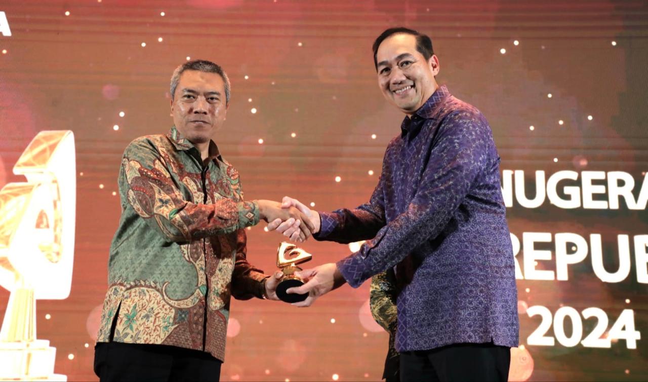 BRI Mendapatkan Penghargaan Community Empowerment and Development pada Anugerah ESG Republika 2024 atas Keterlibatan Aktif dalam Pemberdayaan UMKM