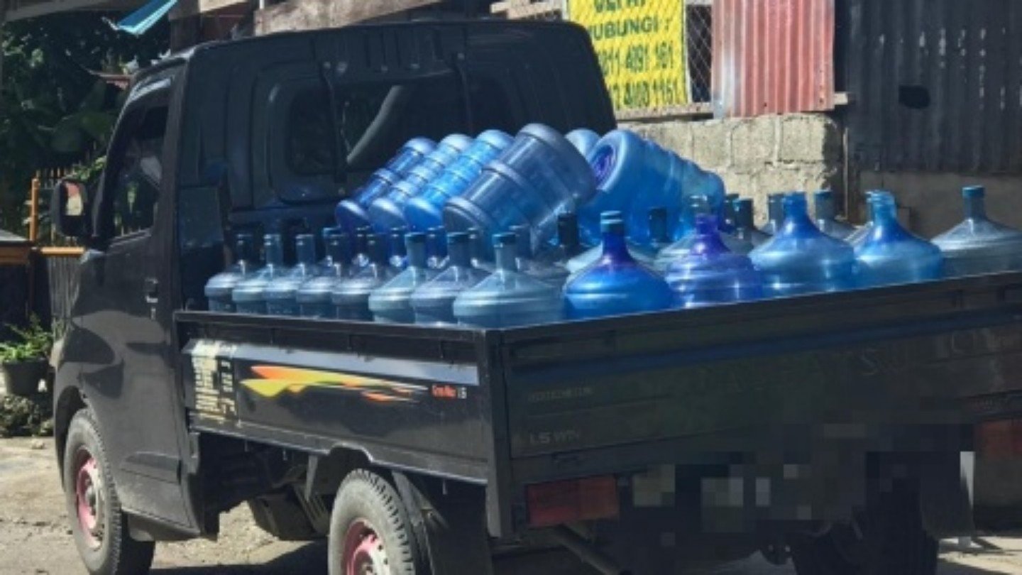 Pakar Meneliti Potensi Bahaya Cemaran BPA pada Air Minum akibat Pengangkutan Galon dengan Truk Terbuka